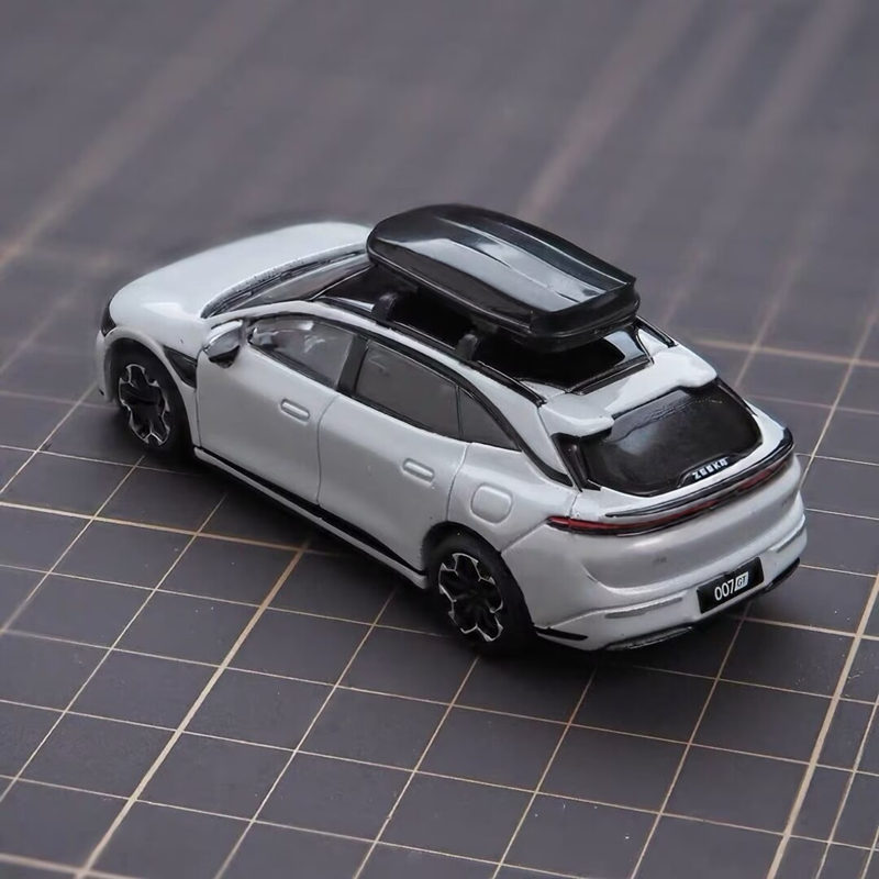 Bburago 1:64 ZEEKR 007GT Alloy - огляд і ціна Renewable Energy Kids